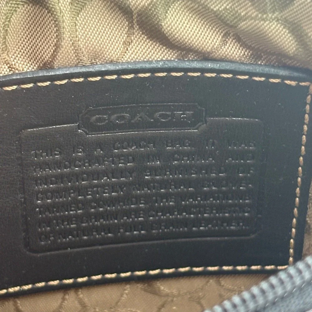 Coach Wristlet‎ Women Small Black Leather Embossed Logo Zip Pouch Clutch